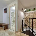 וילה Eugenia For 8 People With Private Pool & Large Garden Only 3 Km From The Mošćenička Draga