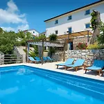 Eugenia For 8 People With Private Pool & Large Garden Only 3 Km From The *