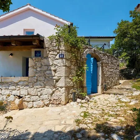Eugenia For 8 People With Private Pool & Large Garden Only 3 Km From The וילה Mošćenička Draga