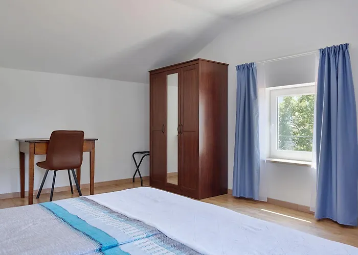 Βίλα Eugenia For 8 People With Private Pool & Large Garden Only 3 Km From The