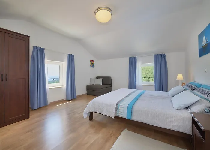 Βίλα Eugenia For 8 People With Private Pool & Large Garden Only 3 Km From The *