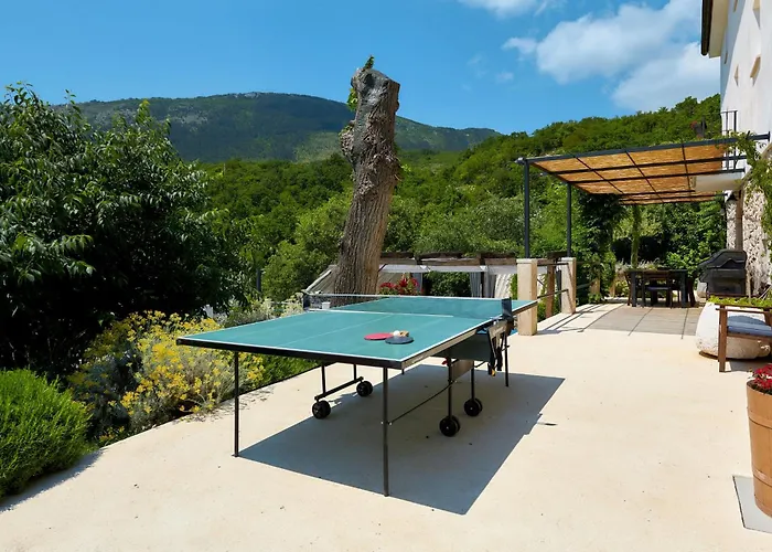 Eugenia For 8 People With Private Pool & Large Garden Only 3 Km From The