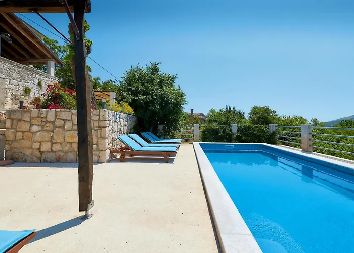 Eugenia For 8 People With Private Pool & Large Garden Only 3 Km From The *