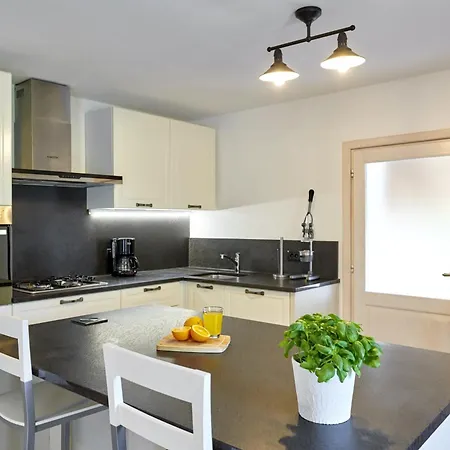 Eugenia For 8 People With Private Pool & Large Garden Only 3 Km From The Moscenicka Draga