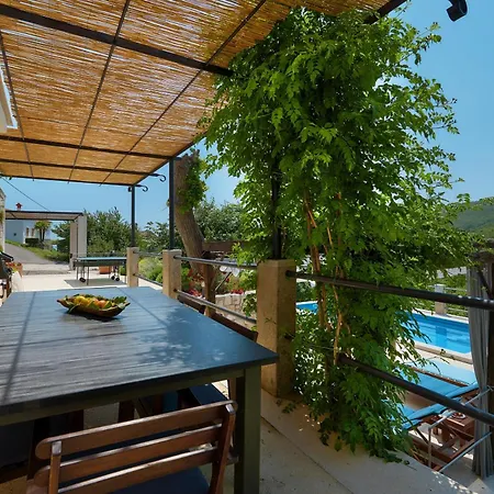 Eugenia For 8 People With Private Pool & Large Garden Only 3 Km From The * Moscenicka Draga