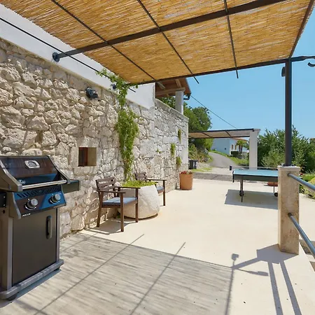 Eugenia For 8 People With Private Pool & Large Garden Only 3 Km From The * Mošćenička Draga